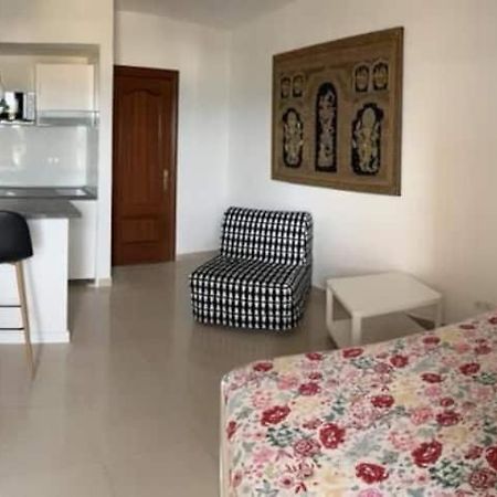 Apartment In Torremolinos Close To Beach Eksteriør bilde